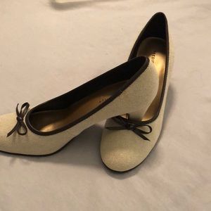 Predictions off white with brown trim dress heels.